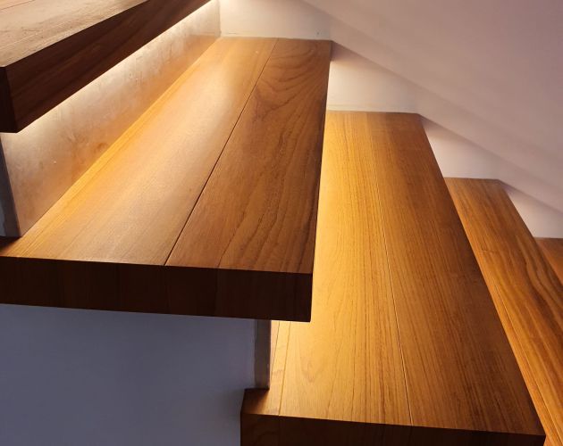Escaleras de madera