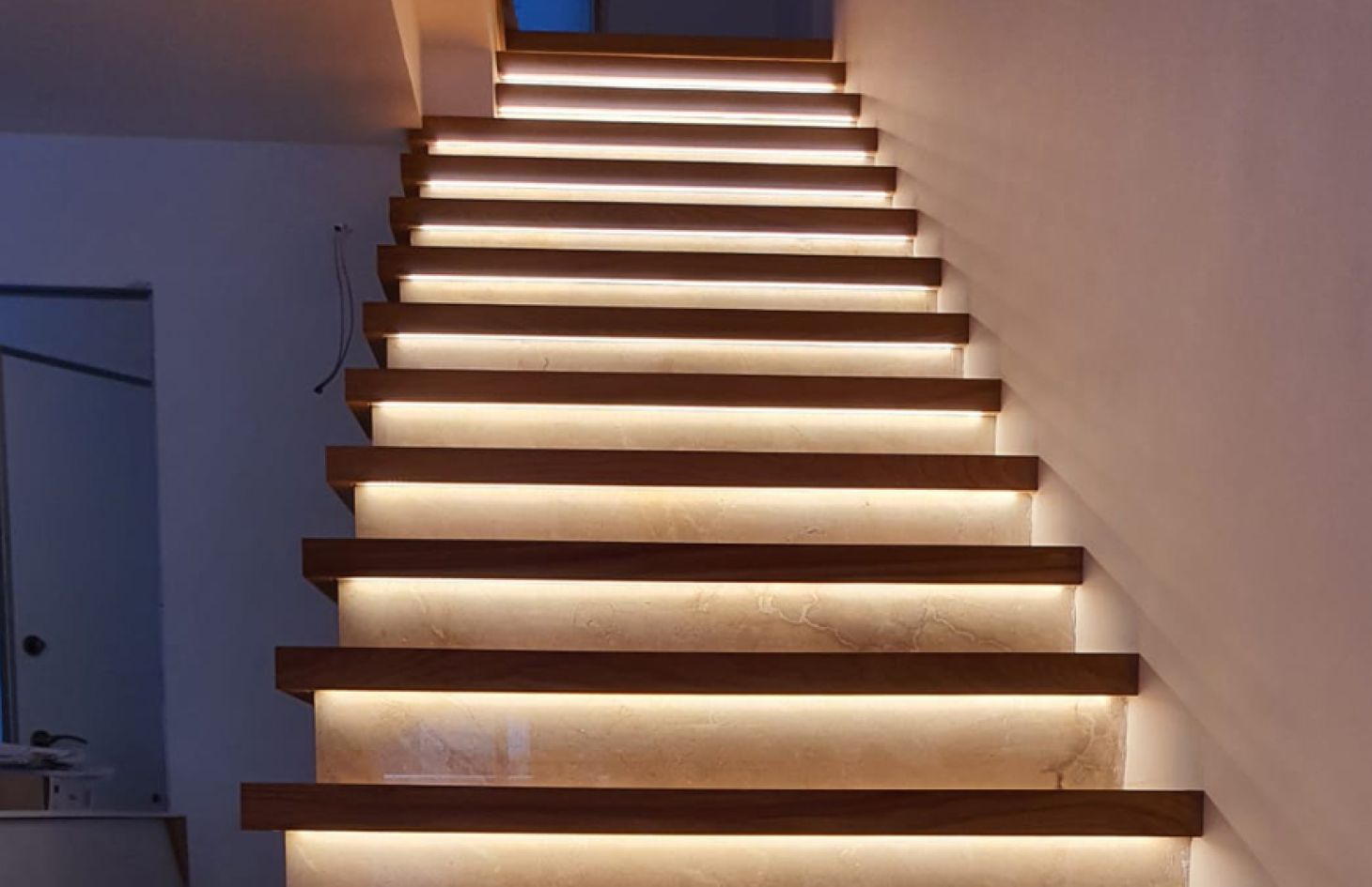 Instaladores escaleras madera Barcelona y Provincias