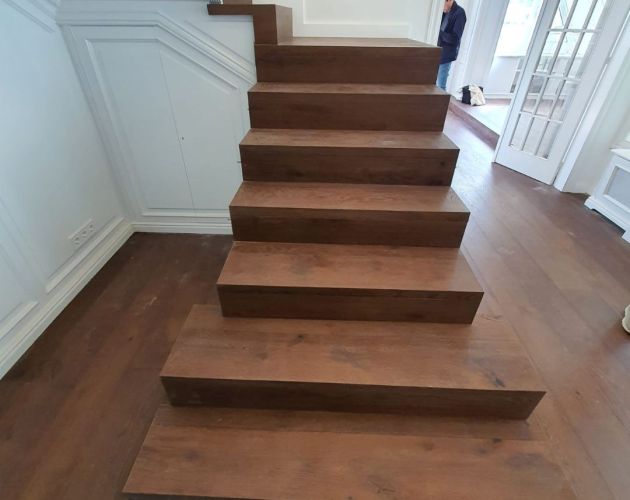 Escaleras de madera