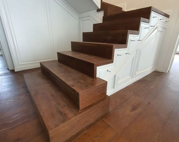Escaleras de madera