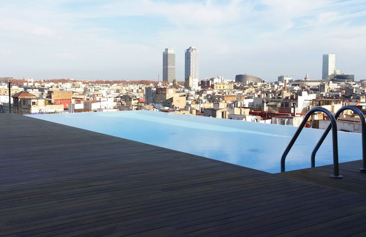 Instaladores tarimas en Barcelona y Provincias