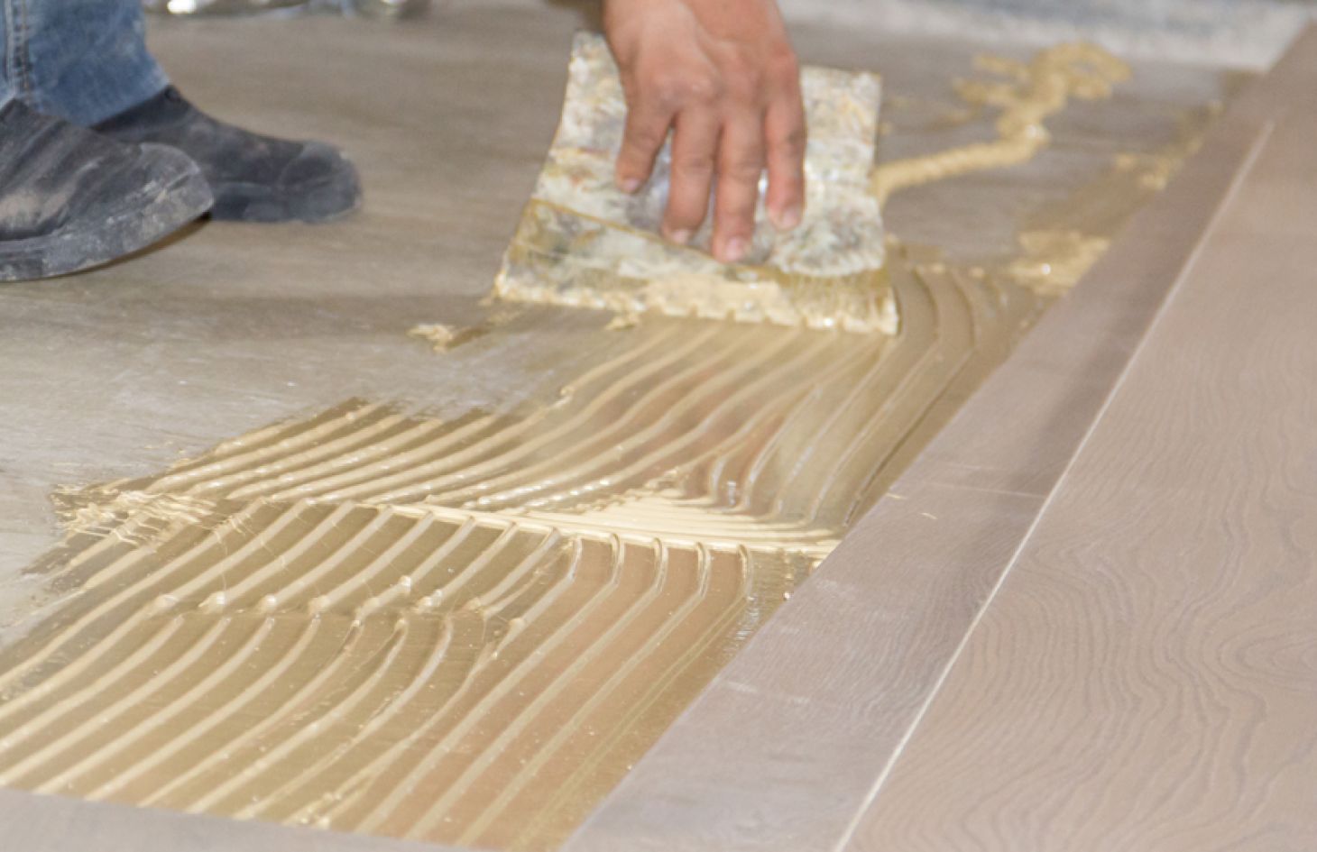 Instaladores parquet encolado en Barcelona y Provincias
