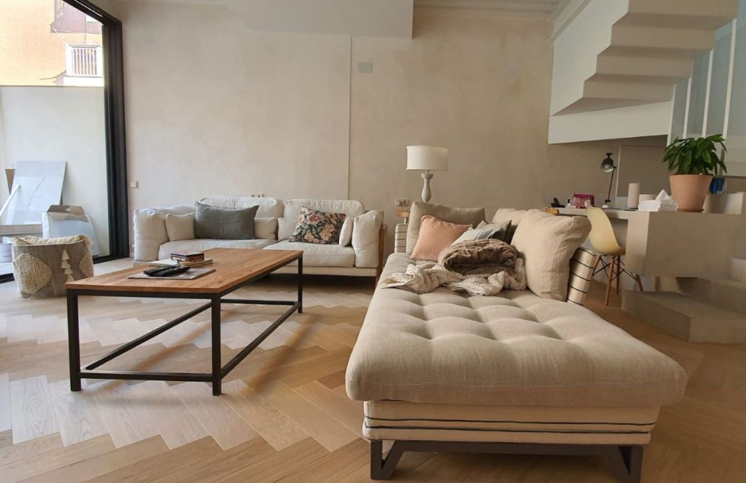 Instaladores suelo laminado espiga en Barcelona y Provincias