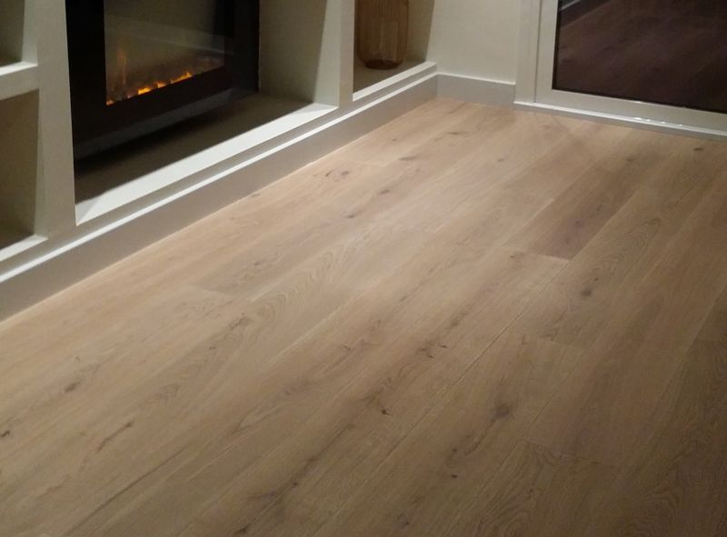 Servicios tarima interior