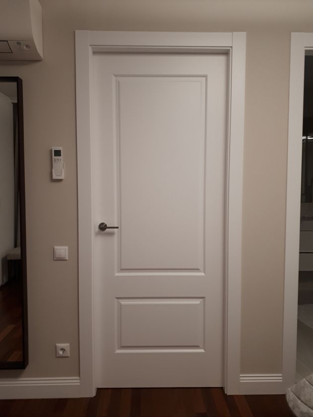 SUMINISTRO Y COLOCACIÓN PUERTAS MADERA